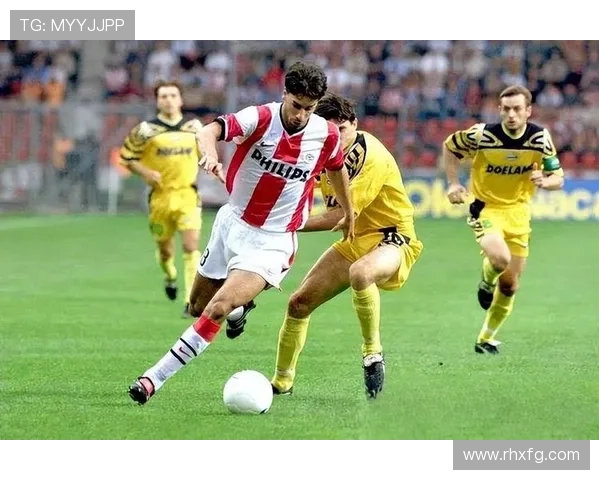 聚焦杰出足球球星成长历程与辉煌瞬间全面解读绿茵传奇故事